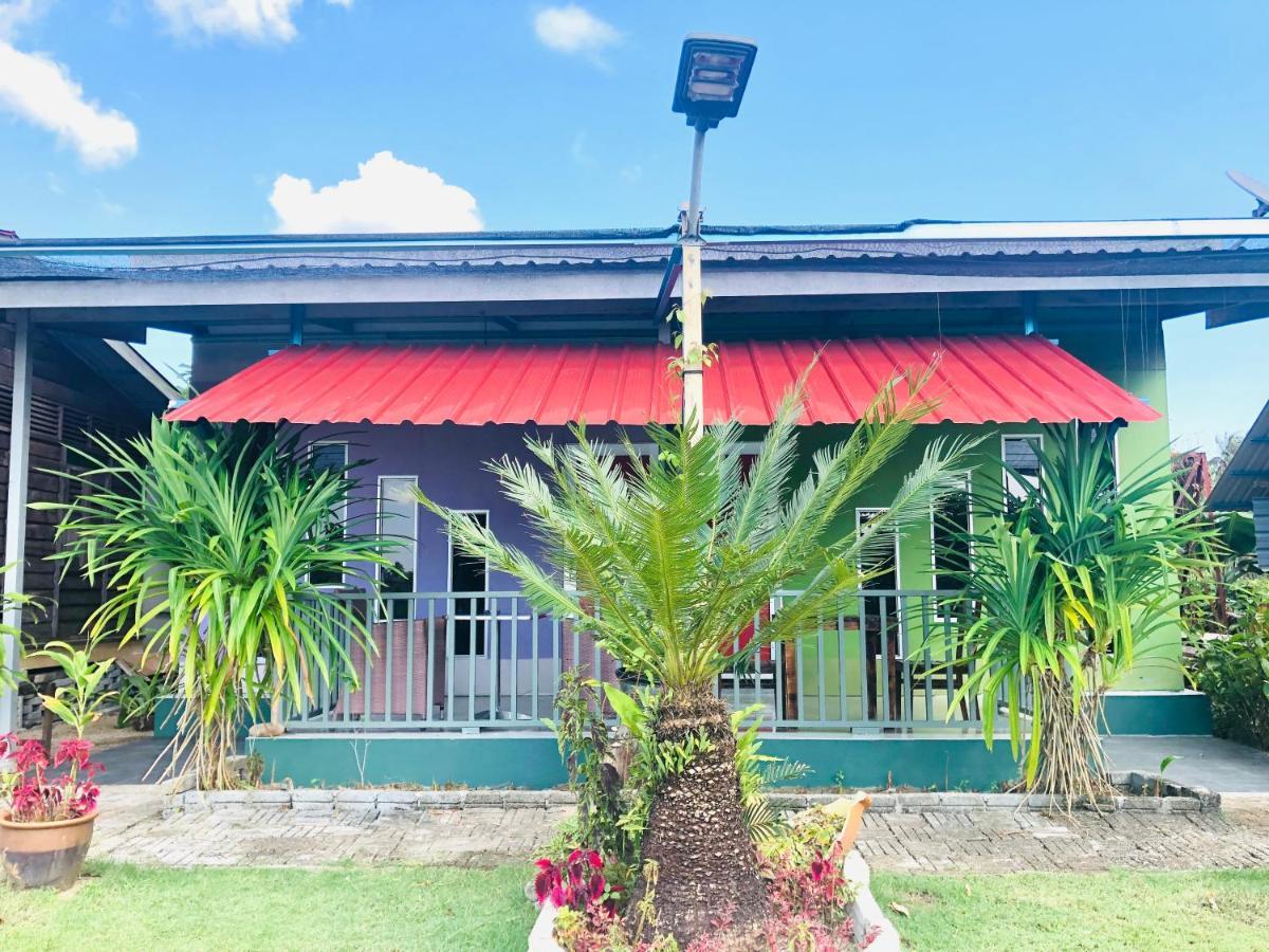 Wan'S Roomstay Langkawi 珍南海滩 外观 照片